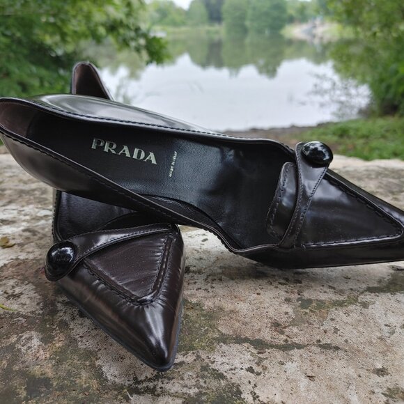 Prada Calzature Donna Dark Brown Spazzolato Skinny Heel With Button - Picture 2 of 3